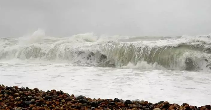 High winds knock out power to thousands in southwest England as 1st of two major storms sweep in