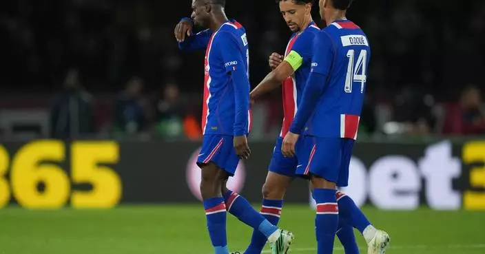 PSG forward Dembélé limps off against Barcelona in Champions League