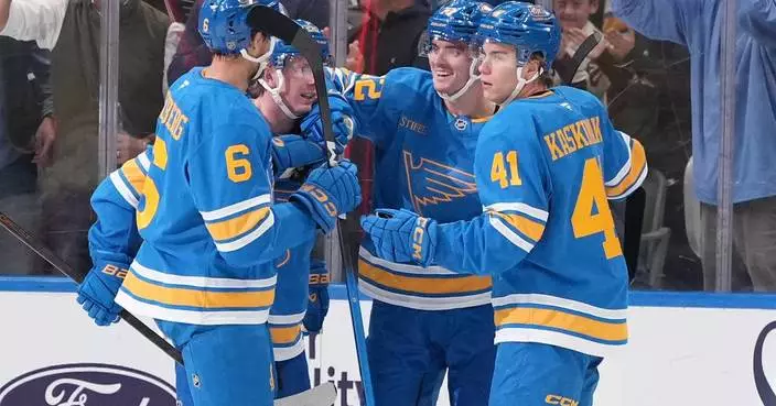 Barron's 4-point night powers Blues past Golden Knights, 6-2