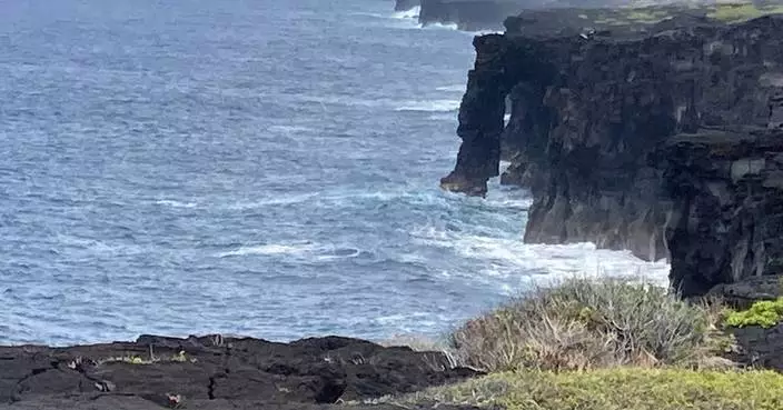 A famed Hawaii sea arch collapses, prompting NPS warnings of unstable cliffs