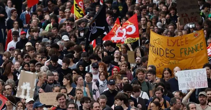 French soccer ethics body calls on fans to keep politics out of stadiums amid student protests