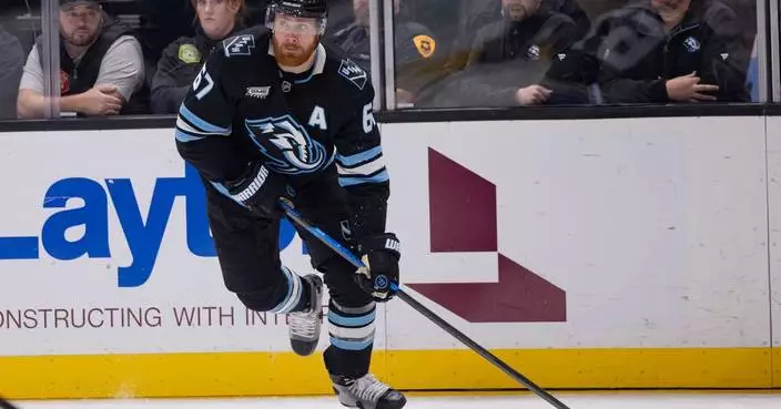 Dmitri Simashev scores his second goal in OT as Mammoth beat Lightning 5-4