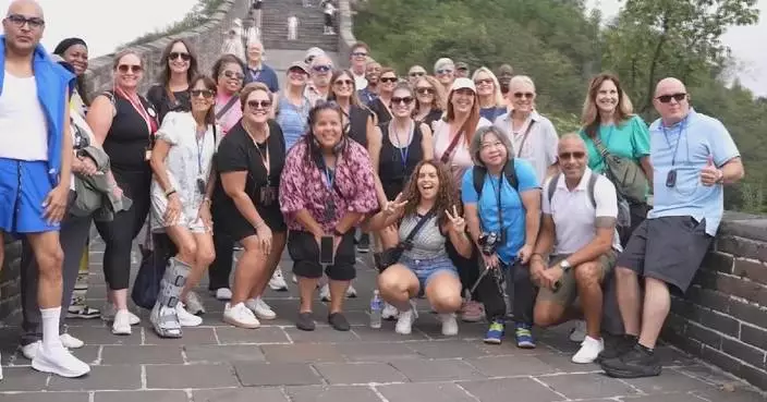 Australian vlogger introduces "real China" to global audience