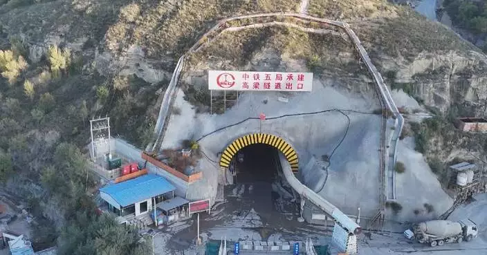 Key tunnel of major high-speed railway in Shaanxi completed