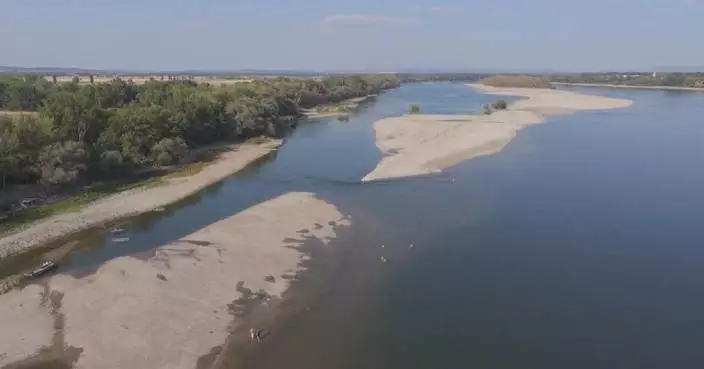 Danube hits record low flow in Bratislava