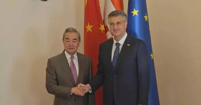 Croatian PM meets Chinese FM, voices willingness to expand bilateral cooperation