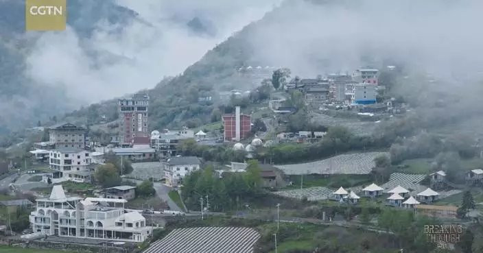 Building road at 4,000m, grassroots official leads locals to prosperity: documentary