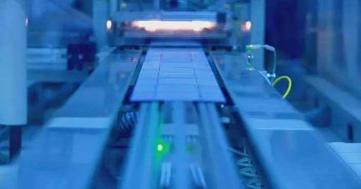 China's AI-plus initiative advances manufacturing transformation, consumption quality in first three quarters