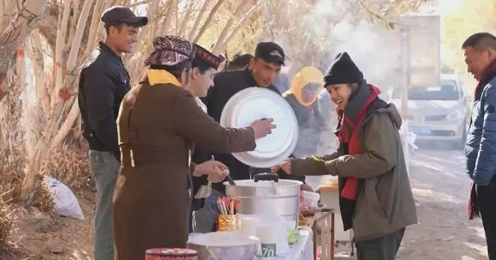 Autumn event in Kashgar fosters cultural unity, draws tourism