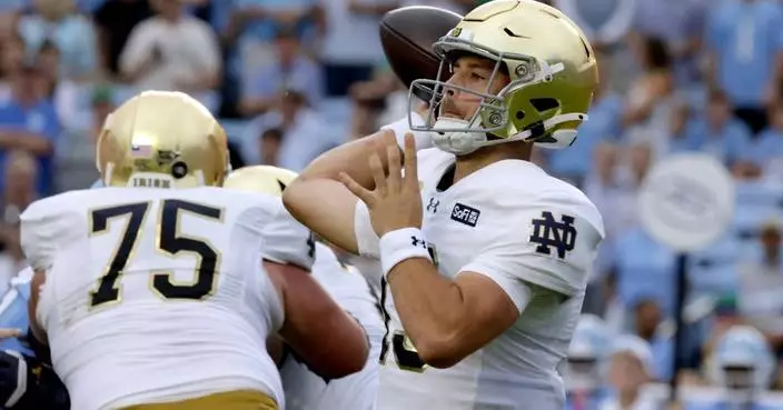 Carr, ground game help No. 3 Notre Dame push past North Carolina 37-26 for 15th straight win