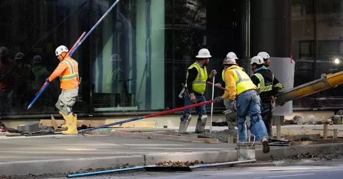 US jobless claims fell to 194,000 last week, lowest since July