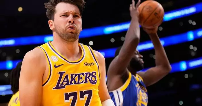 Warriors rookie Yaxel Lendeborg calls out Luka Doncic, both on court and after huge loss to Lakers