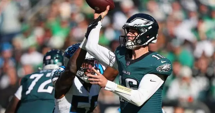 Eagles still trying to salvage NFC East crown without Hurts as they host Cowboys on Monday night