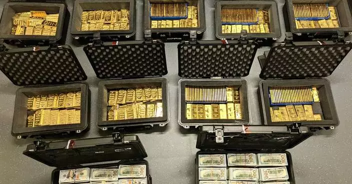 Former CIA official accused of stealing $40M in gold bars pleads guilty