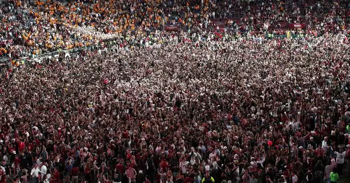 SEC fines South Carolina $500,000 for allowing fans to storm the field after beating Tennessee