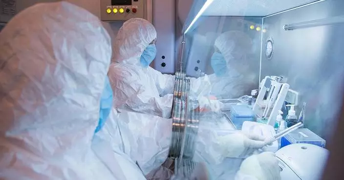 Russia reports a worker at a Siberian plague institute got pneumonia from an unknown cause and died