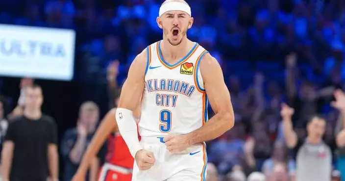 Thunder guard Alex Caruso assisted to locker room in first half vs Suns