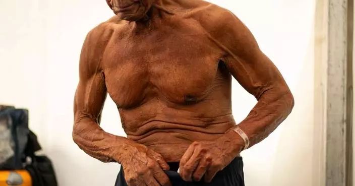 At 90, Japanese bodybuilder is still competing, in photos