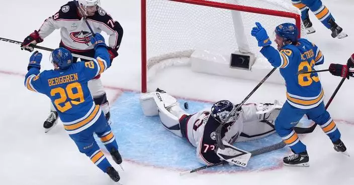Snuggerud, Holloway lift Blues to 5-3 victory over Blue Jackets