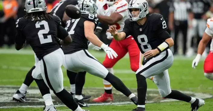 Klint Kubiak takes blame for a Raiders run game that ranks worst in NFL in yards per carry