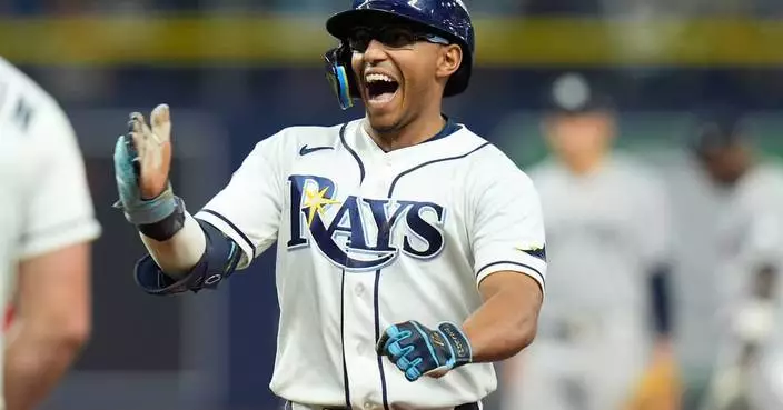 Small-ball Rays beat the sloppy Yankees 5-2 for a 2-0 lead in AL Division Series