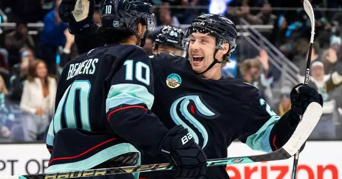 Mackie Samoskevich's late goal lifts Kraken over Mammoth 5-3