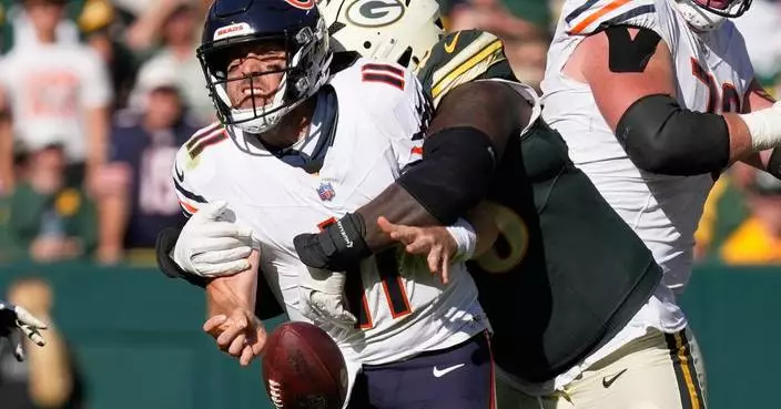 Caleb Williams nears return, and Bears show they need their QB in lopsided loss to Packers