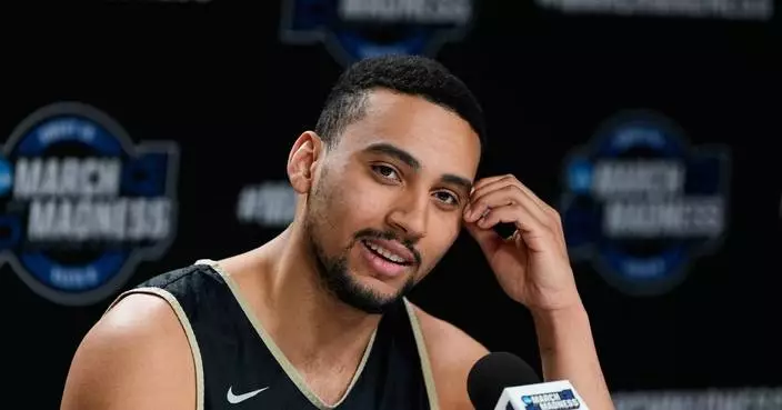 Kansas lands Purdue transfer Trey Kaufman-Renn in a late boost before the start of the season