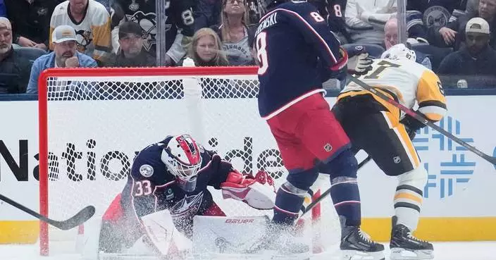 Blue Jackets' Cam Talbot sets NHL record by winning with 9th different team