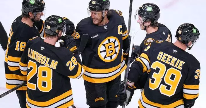 Pastrnak scores 2 goals, adds 2 assists in the Bruins' 6-1 rout of the Mammoth