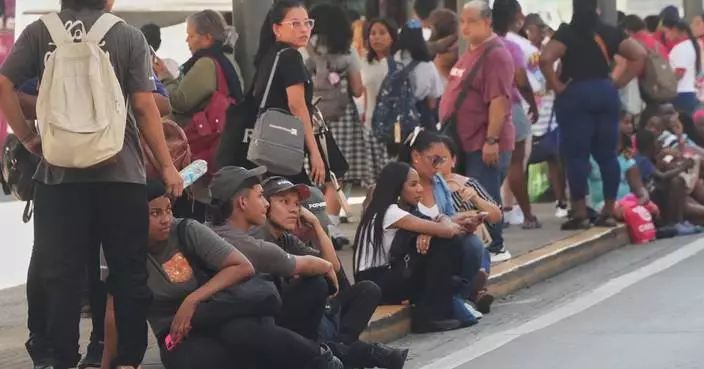 A magnitude 7.7 earthquake shakes Panama, prompting evacuations