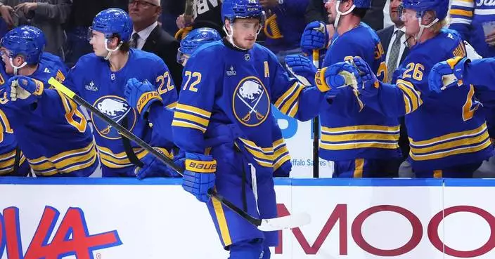 Jiri Kulich scores go-ahead goal, Sabres rally to beat the Blackhawks 4-3