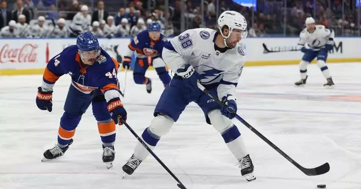 Hagel completes hat trick with 2 late goals as Lightning beat Islanders 5-3