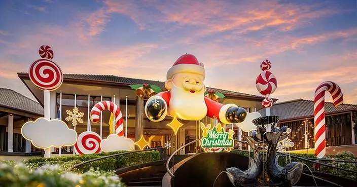 Celebrate the Magic of Christmas and New Year at Phuket Marriott Resort &amp; Spa, Merlin Beach