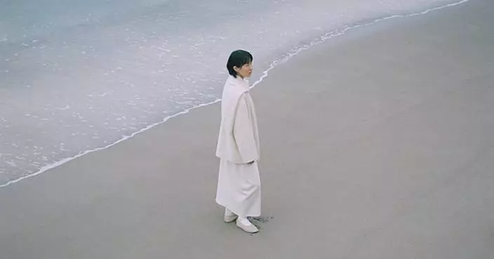 INSIS Brings Natural Ease into Focus Through Materials and Subtle Chinese Design