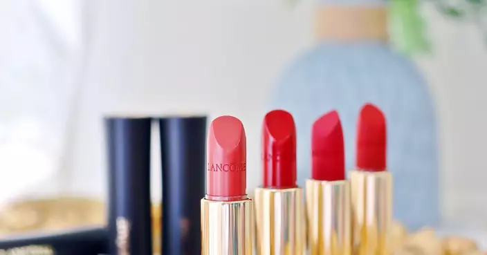 無論絲滑定啞緻，唇色一樣咁出色