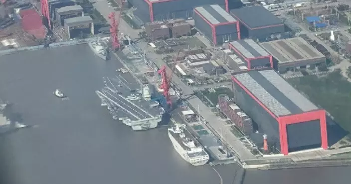 福建艦又有新動作？ 3部彈射器擋焰板全部升起 艦載機集中後甲板