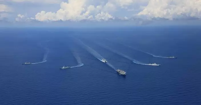 山東艦航母艇編隊訪港 編隊成員各有來頭 展示海軍現代化成就