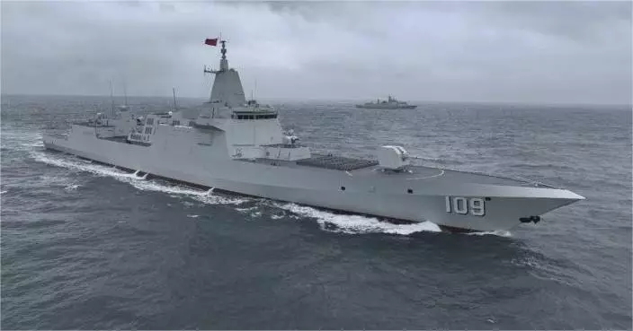亞太制海權易手？中國海軍噸位直逼美軍，垂發優勢成航母殺手
