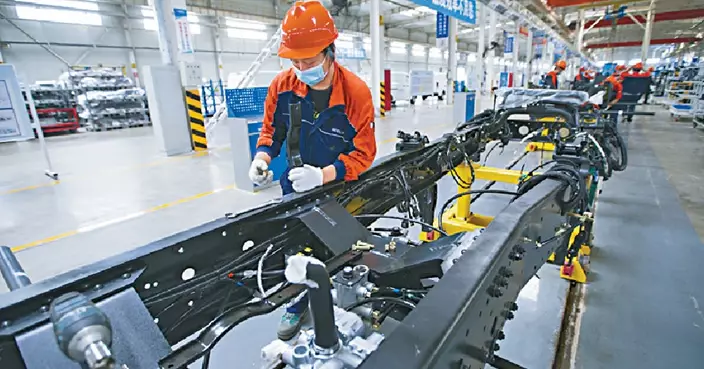專家預測中國GDP增速目標或設5.5%左右 赤字率或適度上調