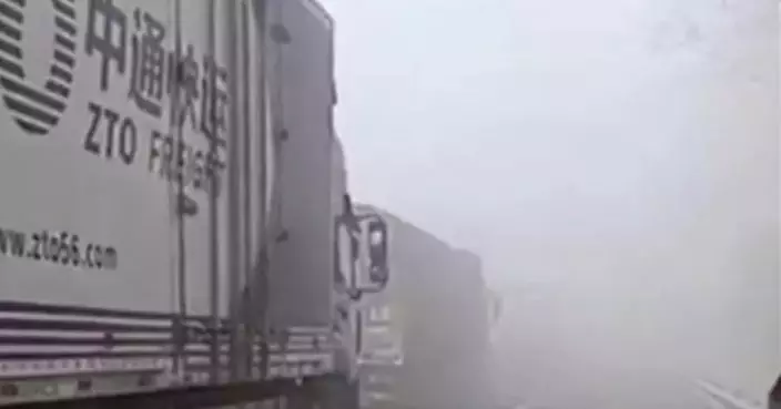 安徽化工廠毒氣洩漏 煙霧充斥高速公路釀多車相撞