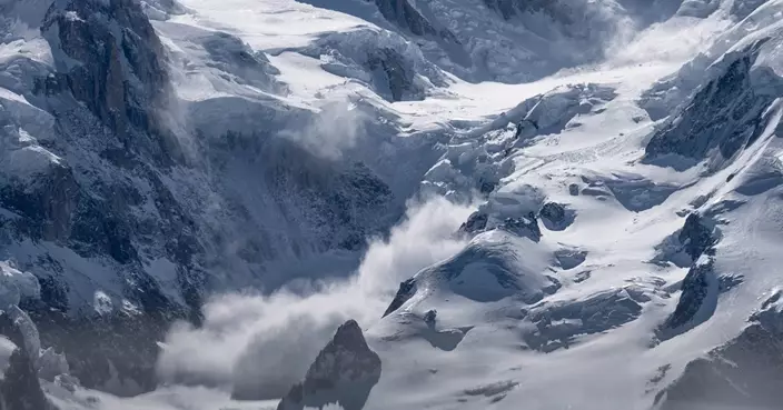 法阿爾卑斯山冰川雪崩 釀4死9傷仍有2人下落不明