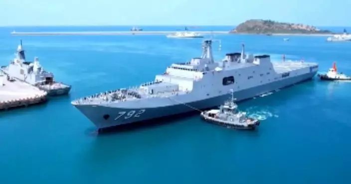 中國首次出口兩棲船塢登陸艦 泰國海軍基地舉行接艦儀式