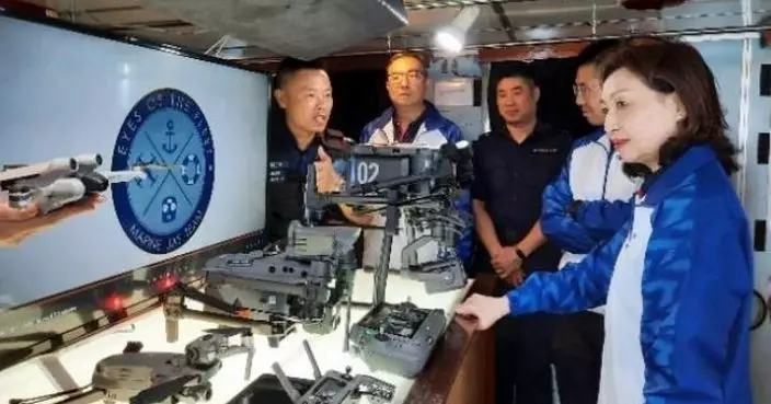 監警會參觀水警總部  登「多重任務截擊艇」體驗海上執勤