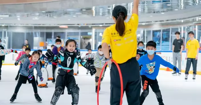 港鐵贊助 將軍澳學校推廣冰球運動