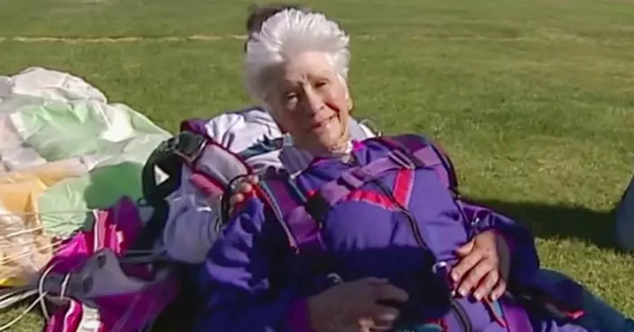 澳洲95歲失智老婦遭警以電擊槍電暈命危 警方：持牛扒刀緩緩接近警員