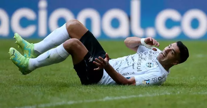 烏拉圭前鋒蘇亞雷斯膝傷勢退役  「美斯朋友隊」恐泡湯