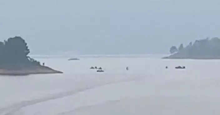 杭州千島湖歡樂水世界「網紅飛魚」翻船  1男遊客死亡多人失蹤