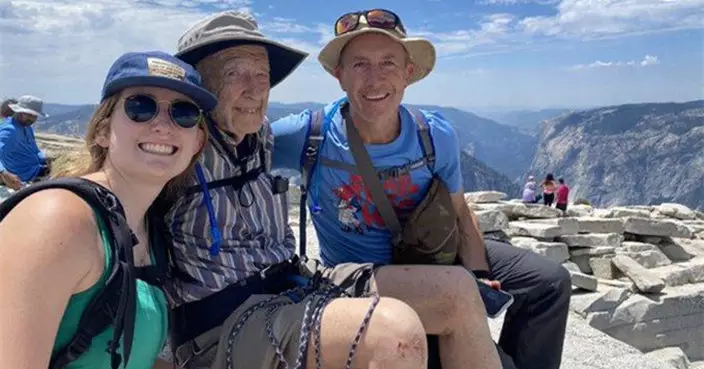 美國93歲翁成功登頂「半圓頂」 成為該山峰最年長登山者
