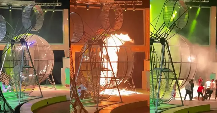 驚險！鐵籠飛車特技表演突發大火 「火球」險吞噬演員